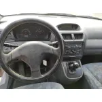 MITSUBISHI SPACE RUNNER (N60) MITSUBISHI SPACE RUNNER (N60) '2002 2.0 16V CAT PLATA 1999