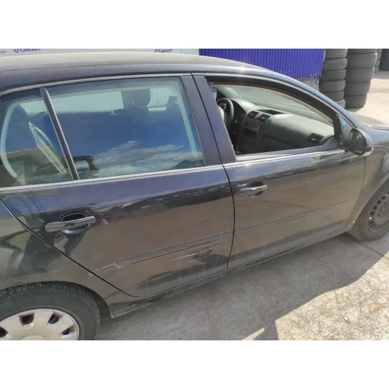 VOLKSWAGEN GOLF V BERLINA (1K1) '2006 1.6 NEGRO AZUL