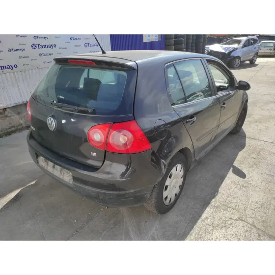 VOLKSWAGEN GOLF V BERLINA (1K1) '2006 1.6 NEGRO AZUL