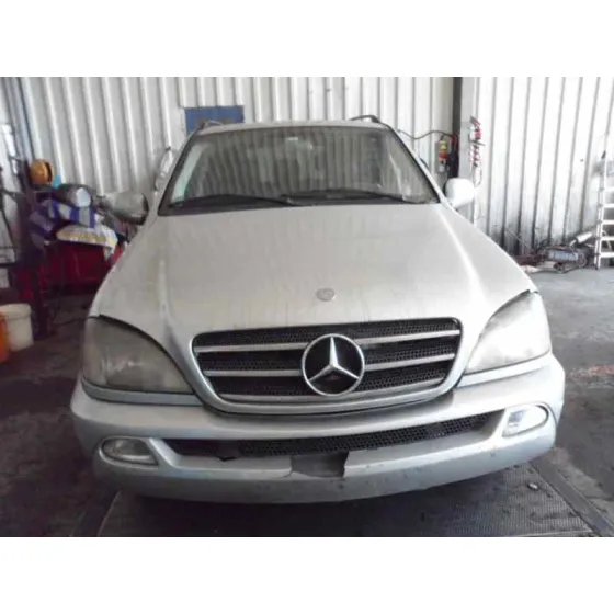 MERCEDES CLASE M (W163) '1999 2.7 CDI 20V CAT PLATA