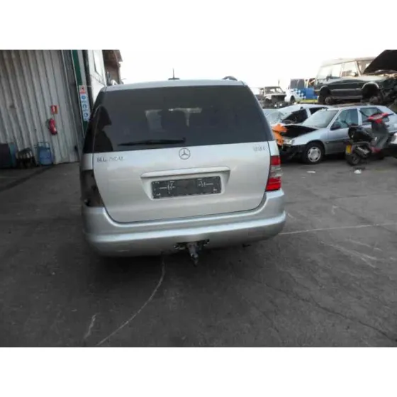 MERCEDES CLASE M (W163) '1999 2.7 CDI 20V CAT PLATA