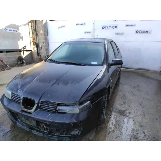 SEAT LEON (1M1) '2001 1.6 16V NEGRO