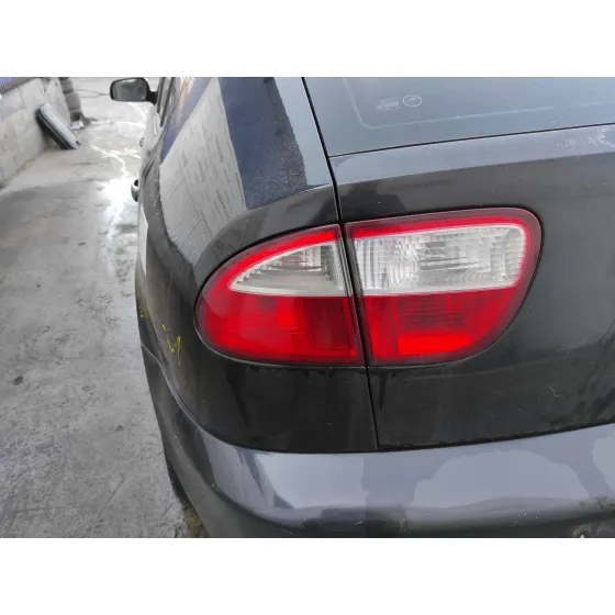 SEAT LEON (1M1) '2001 1.6 16V NEGRO