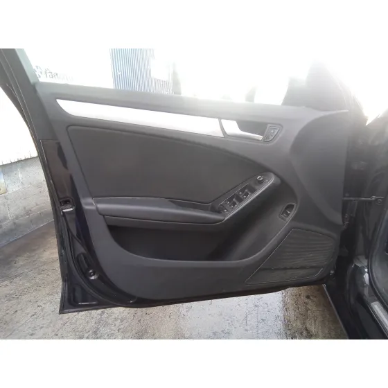 AUDI A4 BER. (B8) '2010 2.0 16V TDI NEGRO