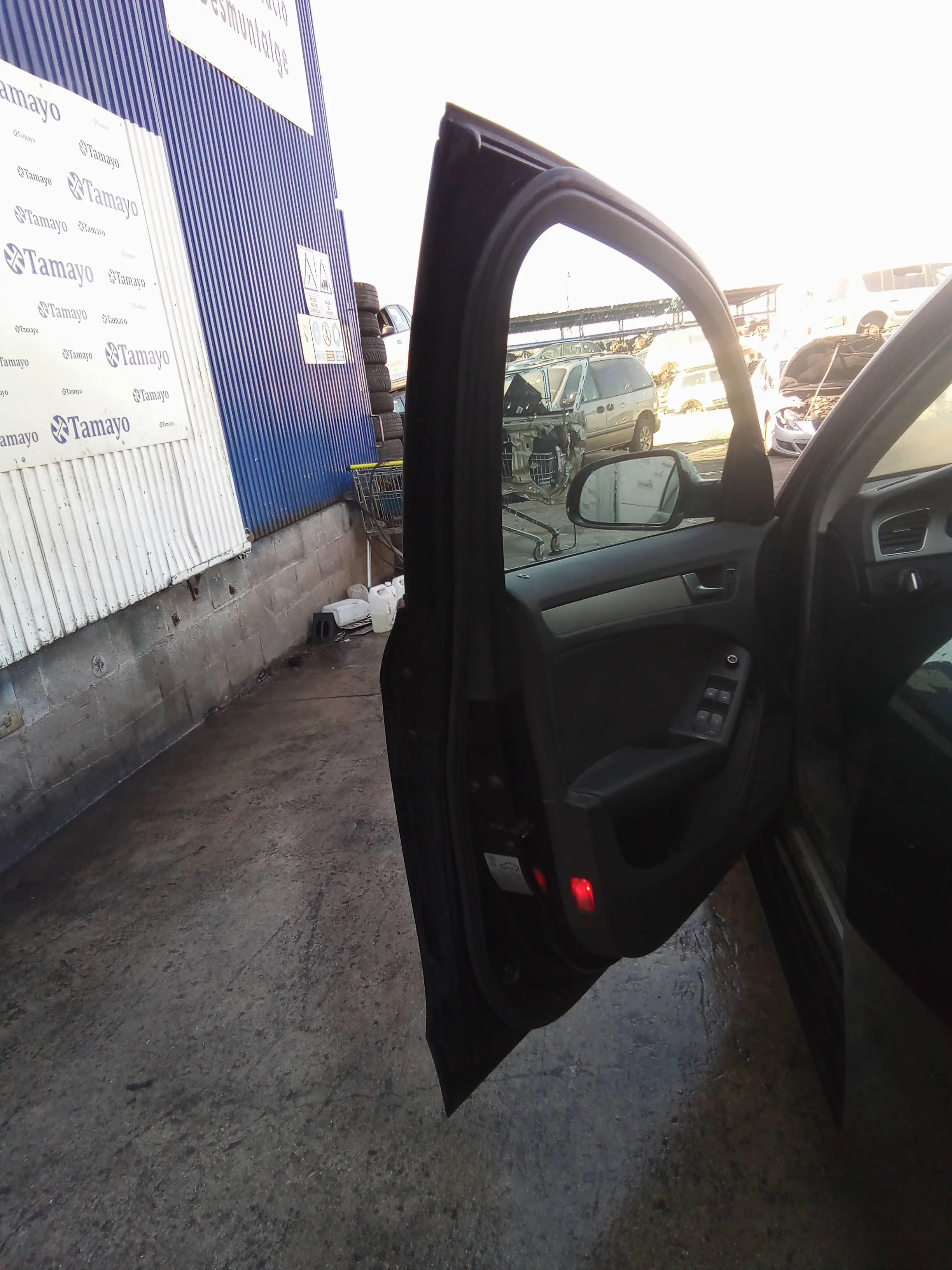 AUDI A4 BER. (B8) AUDI A4 BER. (B8) '2010 2.0 16V TDI NEGRO 2007
