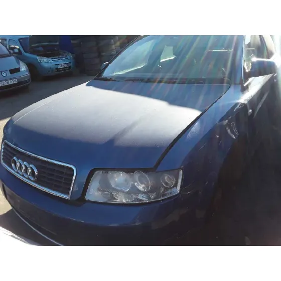AUDI A4 BERLINA (8E) '2003 1.9 TDI AZUL