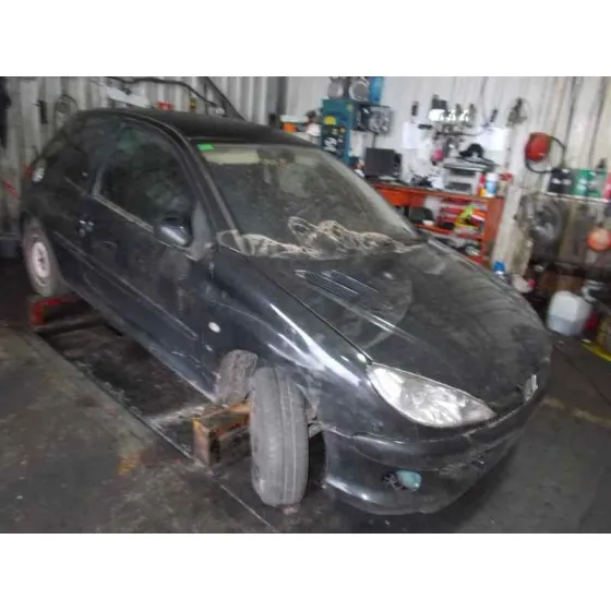 PEUGEOT 206 BERLINA '2003 * NEGRO