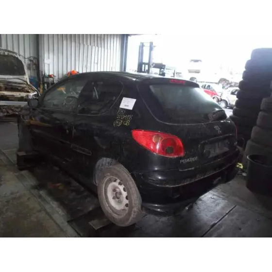 PEUGEOT 206 BERLINA '2003 * NEGRO