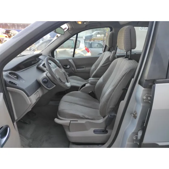 RENAULT SCENIC II '2004 1.9 DCI DIESEL PLATA