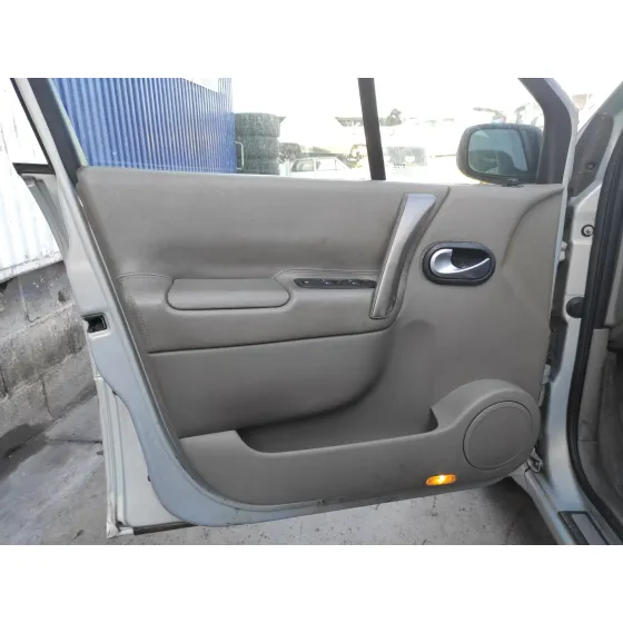 RENAULT SCENIC II '2004 1.9 DCI DIESEL PLATA