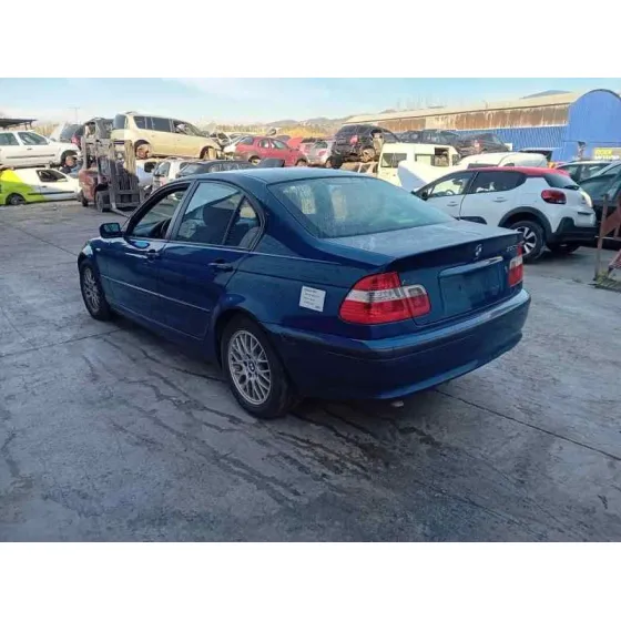 BMW SERIE 3 BERLINA (E46) '2002 * AZUL MARINO
