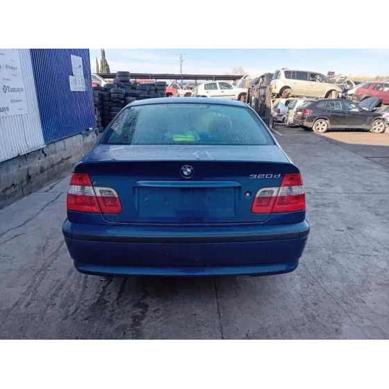 BMW SERIE 3 BERLINA (E46) '2002 * AZUL MARINO