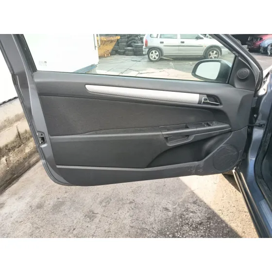 Opel ASTRA H GTC (A04) 2005