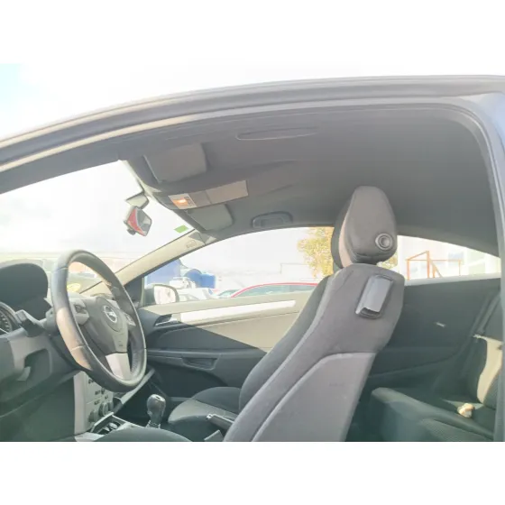 Opel ASTRA H GTC (A04) 2005
