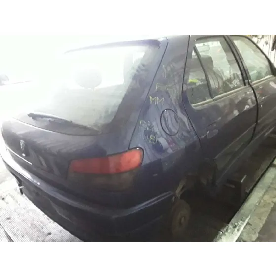 PEUGEOT 306 BERLINA 3/4/5 PUERTAS (S2) '2001 BOULEBARD AZUL