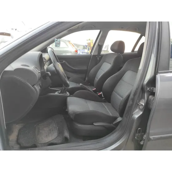 SEAT TOLEDO (1M2) '2003 * NEGRO