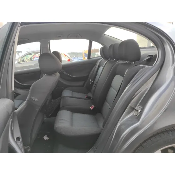 SEAT TOLEDO (1M2) '2003 * NEGRO