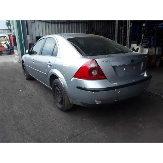FORD MONDEO BERLINA (GE) '2004 AMBIENTE GRIS