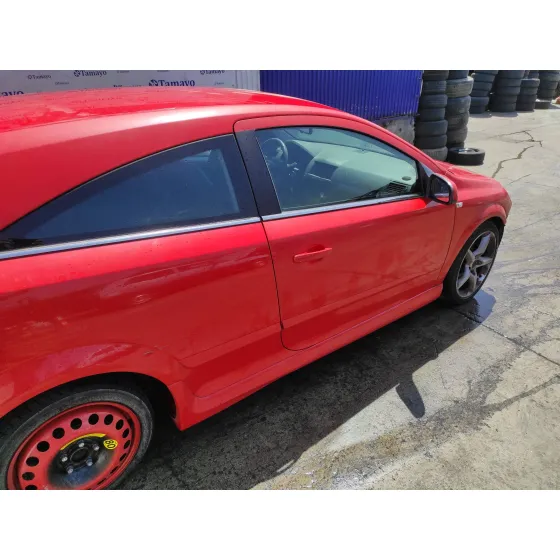 OPEL ASTRA GTC '2006 1.9 16V CDTI CAT (Z 19 DTH / LRD) ROJO