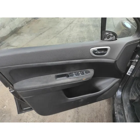 PEUGEOT 307 BREAK / SW (S1) '2005 1.6 16V CAT NEGRO