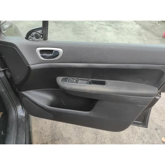 PEUGEOT 307 BREAK / SW (S1) '2005 1.6 16V CAT NEGRO