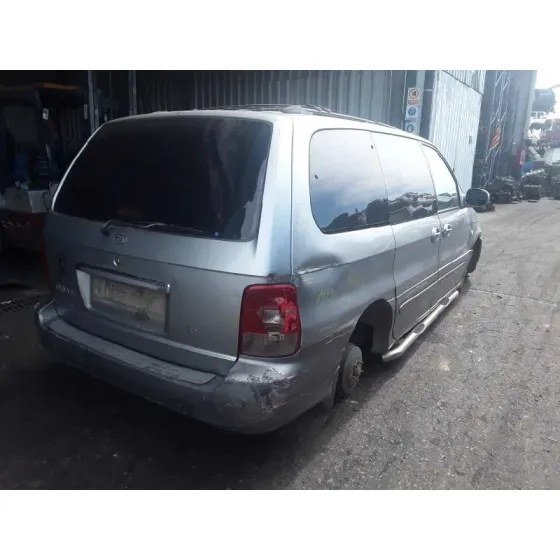 KIA CARNIVAL II '2003 2.9 CRDI LX PLATA