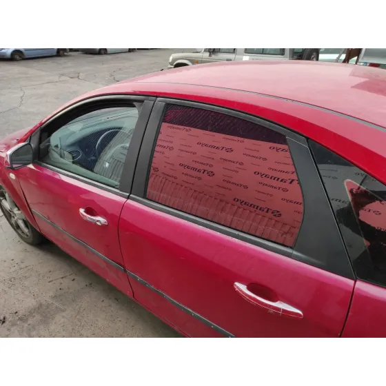 FORD FOCUS BERLINA (CAP) '2006 1.8 TDCI TURBODIESEL CAT ROJO