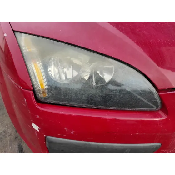 FORD FOCUS BERLINA (CAP) '2006 1.8 TDCI TURBODIESEL CAT ROJO
