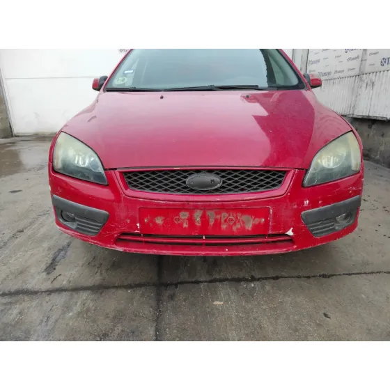 FORD FOCUS BERLINA (CAP) '2006 1.8 TDCI TURBODIESEL CAT ROJO
