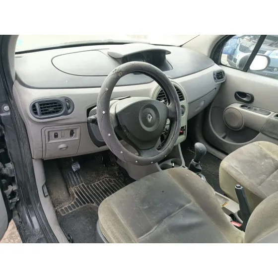Renault MODUS / GRAND MODUS (F/JP0_) 2004