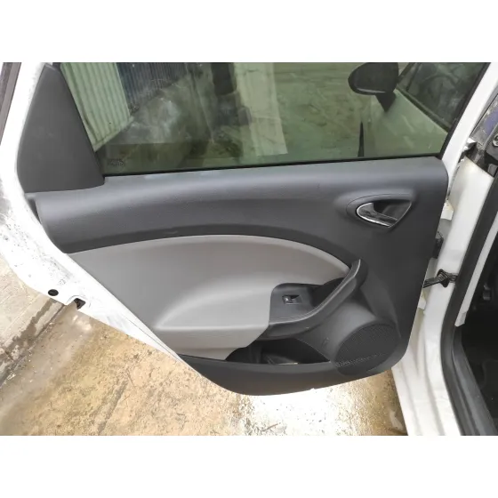 SEAT IBIZA ST (6J8) '2013 1.6 TDI BLANCO