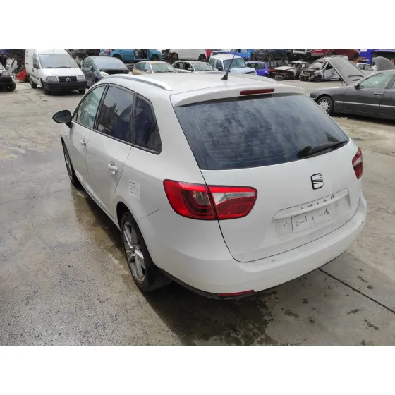 SEAT IBIZA ST (6J8) '2013 1.6 TDI BLANCO