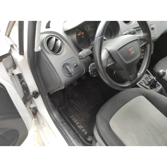 SEAT IBIZA ST (6J8) '2013 1.6 TDI BLANCO