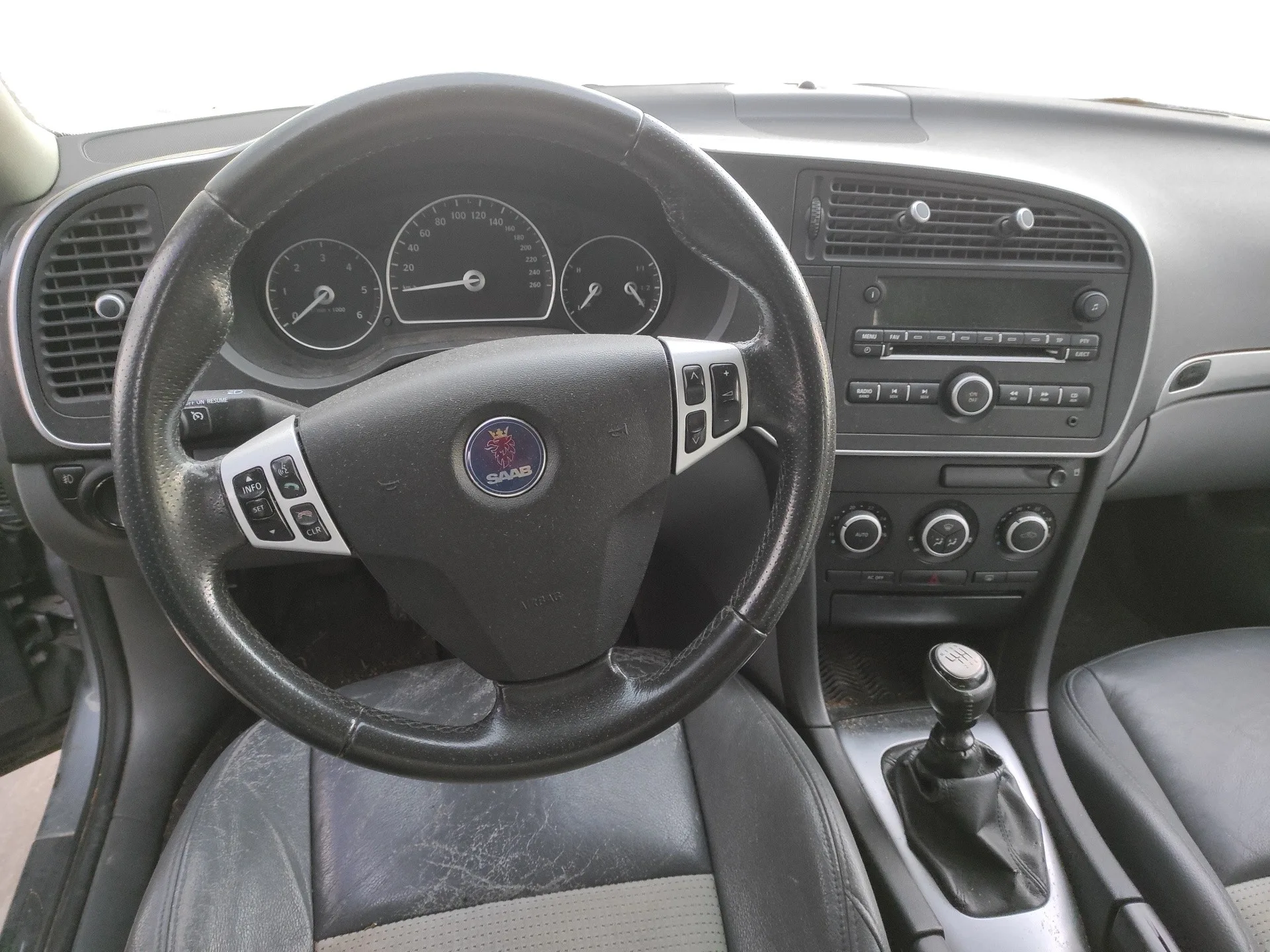 SAAB 9-3 SPORT SEDAN SAAB 9-3 SPORT SEDAN '2007 * GRIS OSCURO 2008