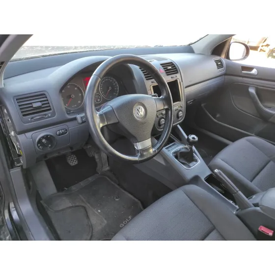 VOLKSWAGEN GOLF V BERLINA (1K1) '2008 NEGRO
