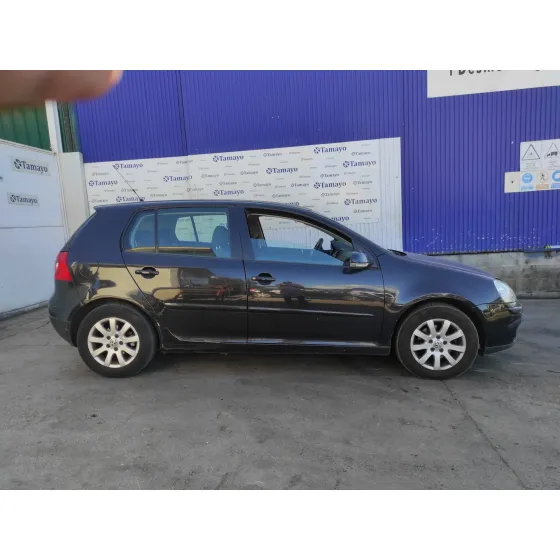 VOLKSWAGEN GOLF V BERLINA (1K1) '2008 NEGRO