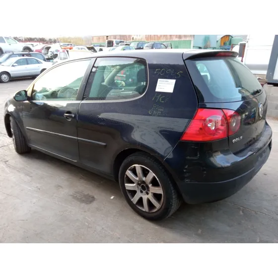 VOLKSWAGEN GOLF V BERLINA (1K1) '2004 2.0 TDI NEGRO