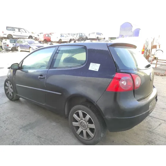 VOLKSWAGEN GOLF V BERLINA (1K1) '2005 2.0 TDI NEGRO