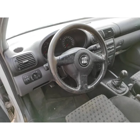 SEAT LEON (1M1) '2002 1.6 16V BLANCO
