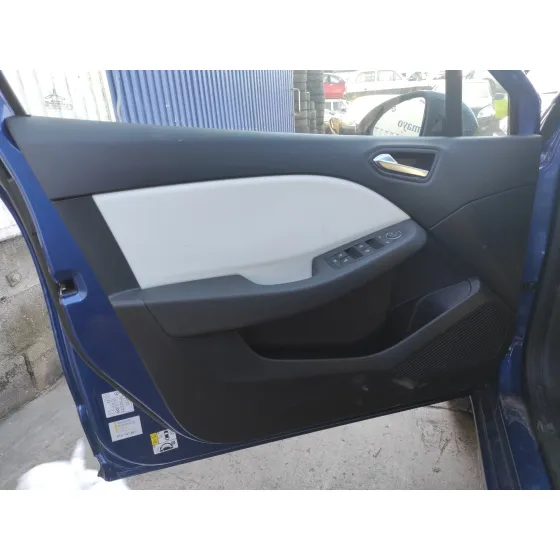 RENAULT CLIO V '2023 1.0 TCE AZULON