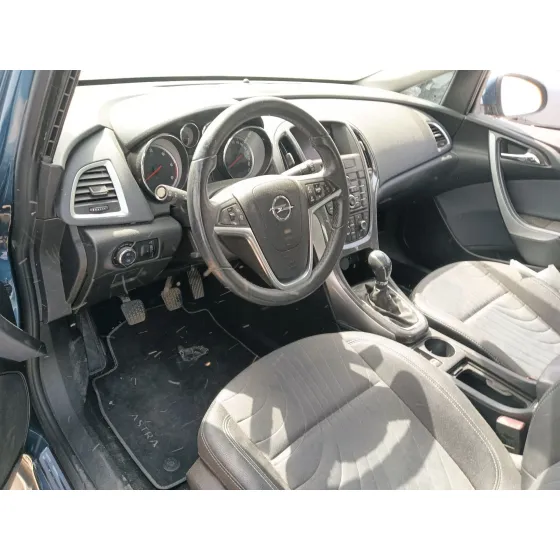 Opel ASTRA J (P10) 2009