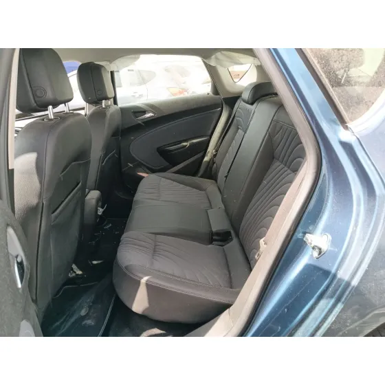 Opel ASTRA J (P10) 2009