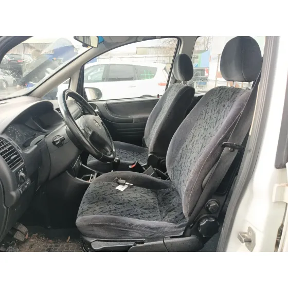 Opel ZAFIRA A MONOSPACE (T98) 2000