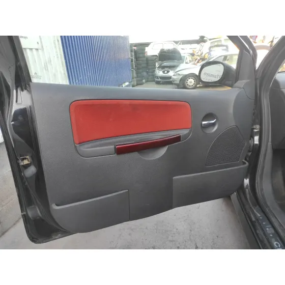 CITROEN C2 '2005 1.4 NEGRO