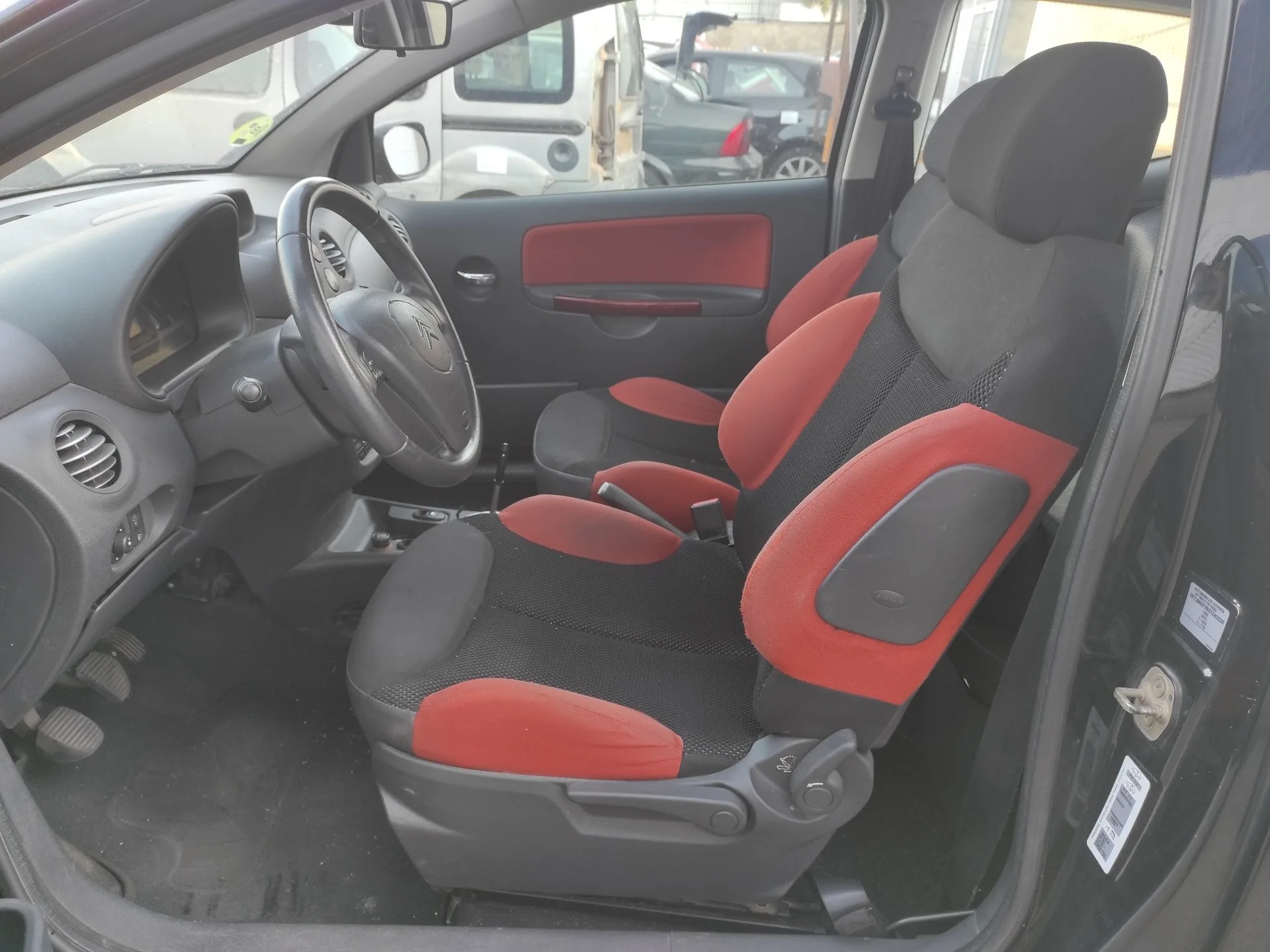 CITROEN C2 '2005 1.4 NEGRO