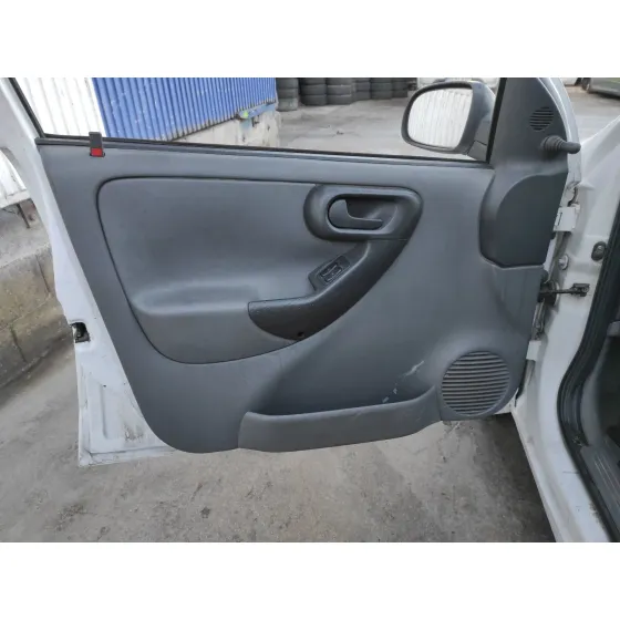 OPEL CORSA C '2001 CORSA C BLANCO