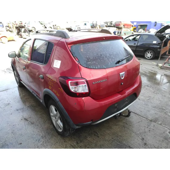 DACIA SANDERO '2014 0.9 TCE CAT ROJO