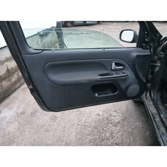 Renault CLIO II (BB_, CB_) 2001