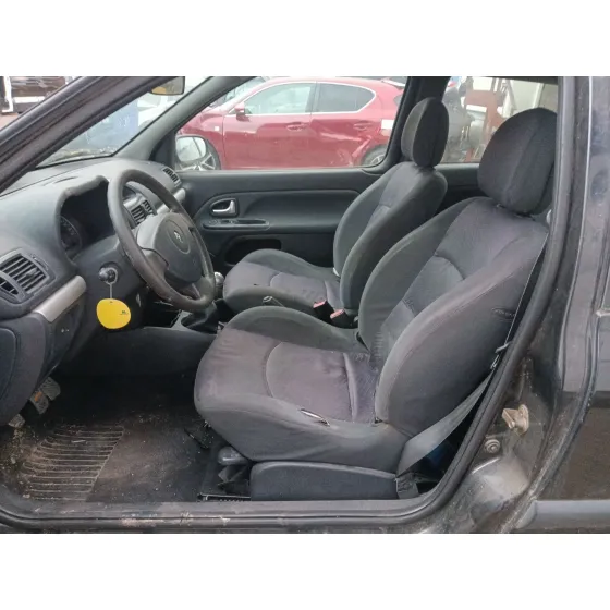Renault CLIO II (BB_, CB_) 2001