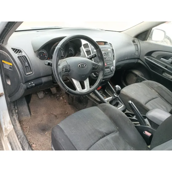 Kia CEE'D HATCHBACK (ED) 2006